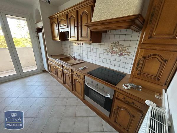 Appartement à louer 3 pièces 63.36m² Fagnières (51510)