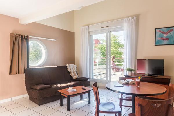 Nantes (44300) Beau T2 + balcon de 14 m², meublé loué géré