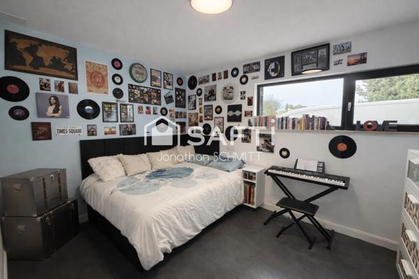 Villa contemporaine avec piscine à Villemoustaussou