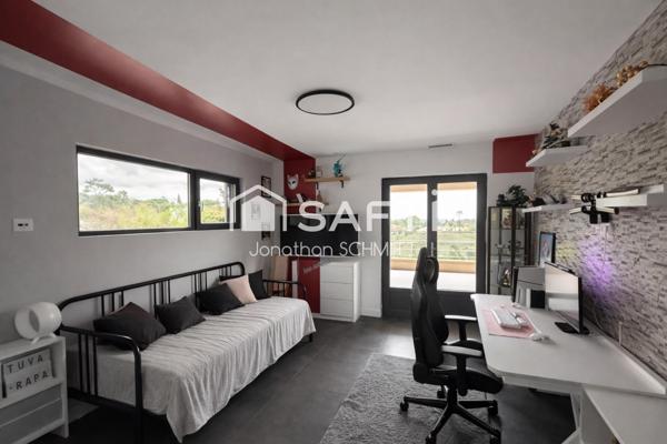 Villa contemporaine avec piscine à Villemoustaussou