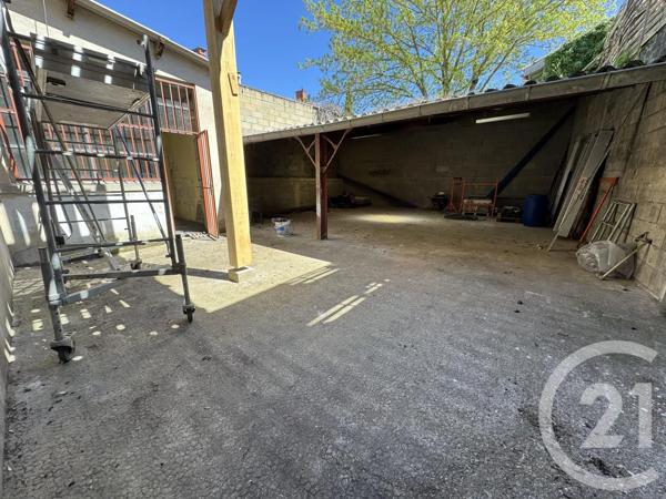 Immeuble à vendre  356 m 2   GRAULHET  - 81