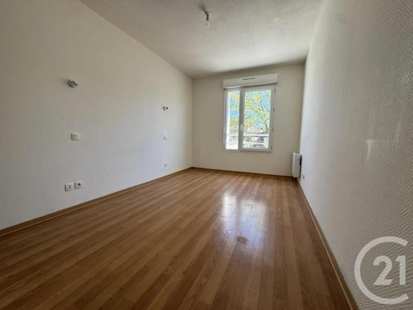 Immeuble à vendre  356 m 2   GRAULHET  - 81