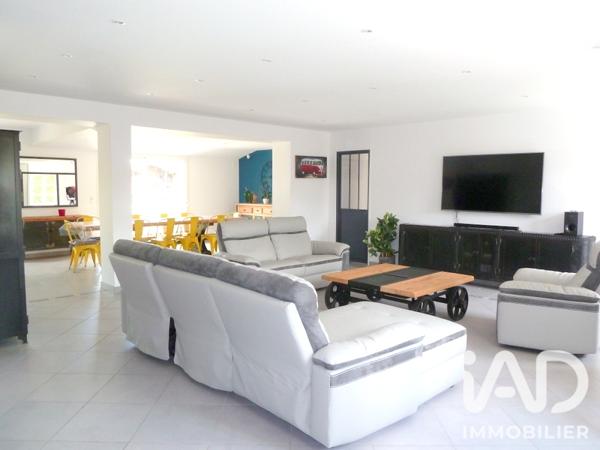 Maison à vendre 8 pièces 225 m² La Corne-en-Vexin