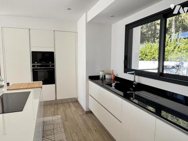 Maison contemporaine – Vaulnaveys‑le‑Haut – Plain‑pied de 2017 avec prestations haut de gamme