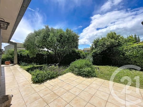 Maison à vendre  5 pièces - 103,08 m 2   POUSSAN  - 34