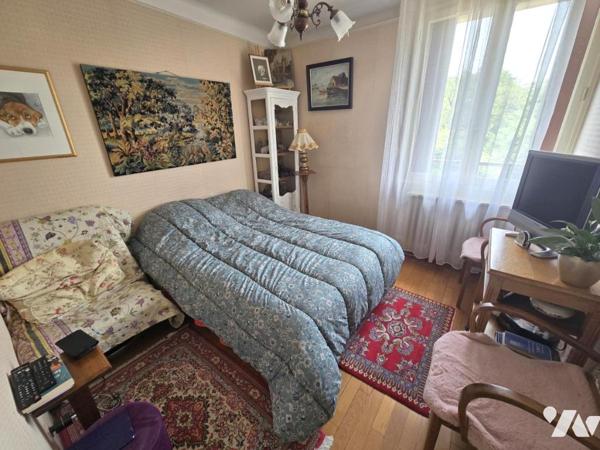 QUARTIER PAVILLONAIRE PROCHE DU PARC INTERDEPARTEMENTAL DES SPORTS ET DE LA FERME DE CHOISY LE ROI