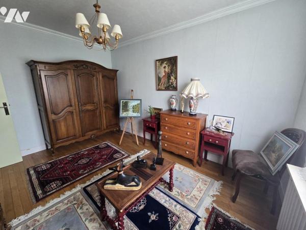 QUARTIER PAVILLONAIRE PROCHE DU PARC INTERDEPARTEMENTAL DES SPORTS ET DE LA FERME DE CHOISY LE ROI