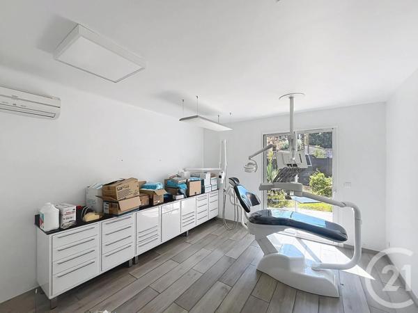 Maison à vendre  11 pièces - 218,29 m 2   AMELIE LES BAINS PALALDA  - 66