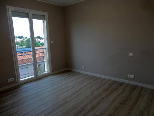Dpt Pyrénées Orientales (66), à vendre BOMPAS appartement 4 pièces 78,8m² terrasse, parking
