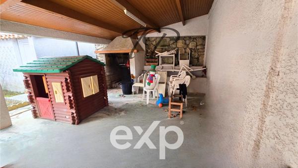 Pézenas : villa T7 de 143 m2