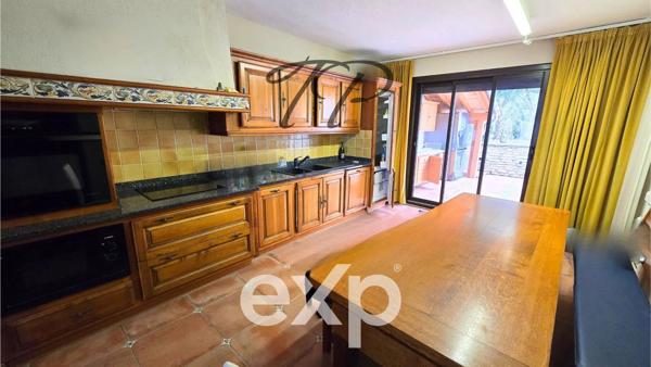 Pézenas : villa T7 de 143 m2