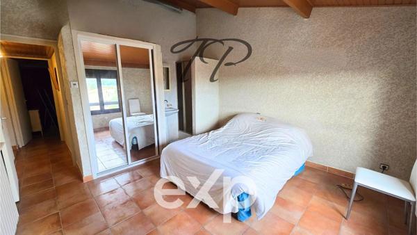 Pézenas : villa T7 de 143 m2