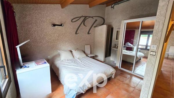 Pézenas : villa T7 de 143 m2