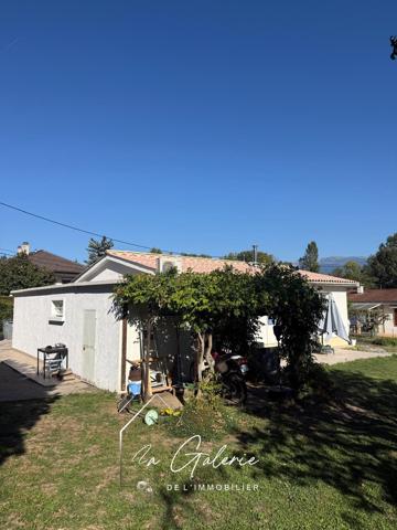 MAGNIFIQUE MAISON DE PLAIN PIED A CLAIX