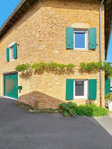 Maison en pierre de 200 m² au calme