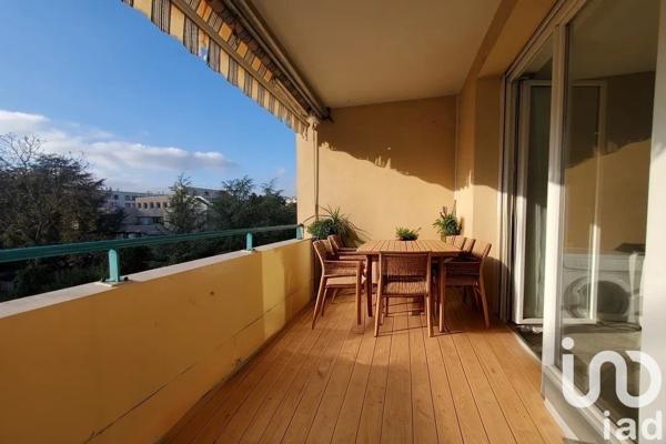 Appartement à vendre 3 pièces 76 m² Décines-Charpieu