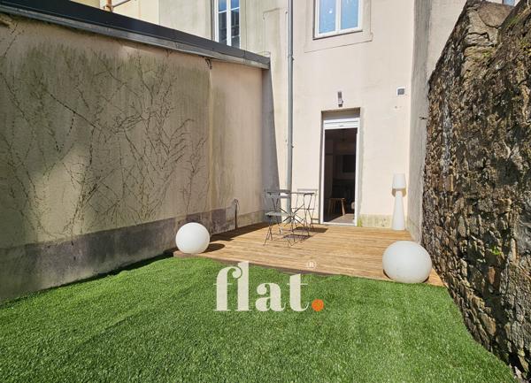 Studio | petite copro 8 lots | rénovation ultra qualitative | jardin privatif | RÉPUBLIQUE / CRÉATION