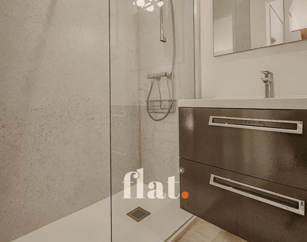 Studio | petite copro 8 lots | rénovation ultra qualitative | jardin privatif | RÉPUBLIQUE / CRÉATION