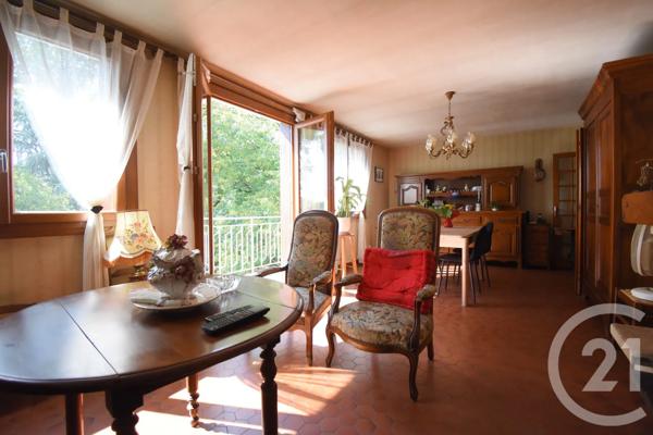 Maison à vendre  5 pièces - 152 m 2   CUSSET  - 03