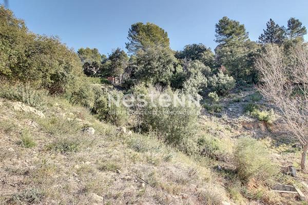 A VENDRE TARADEAU Terrain constructible de 657 m2