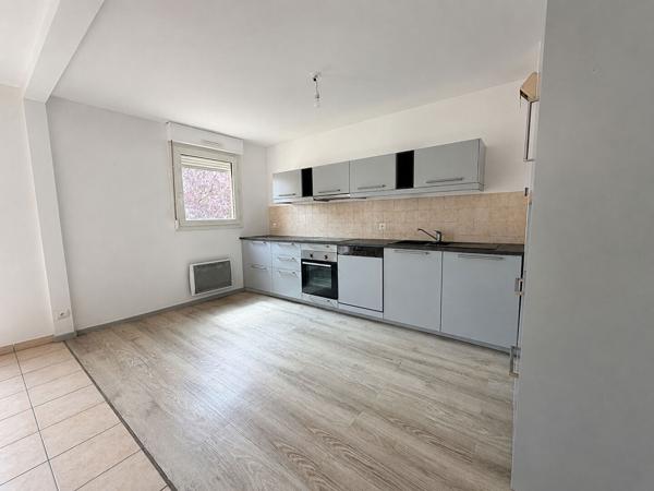Dijon Toison d'Or  Bel appartement T3 de 69 m² avec terrasse