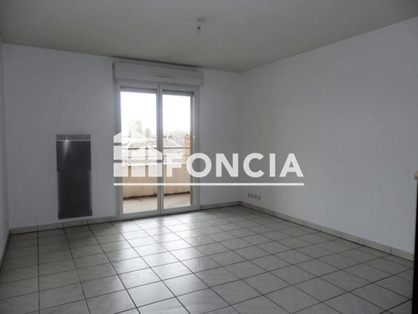 Location Appartement 2 pièces 43.86 m² - 19 AVENUE HOCHE Tarbes 65000