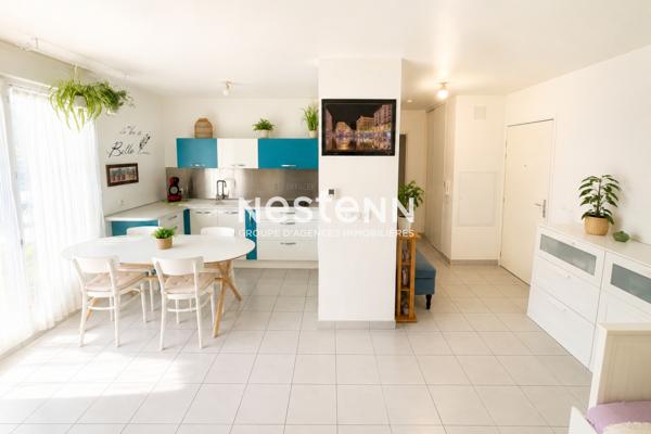 Appartement Venissieux 3 pièce(s) - Lumineux - Copropriete récente 2014 - RT2012 - Tramway T4 - Métro - Commerces - Ecoles