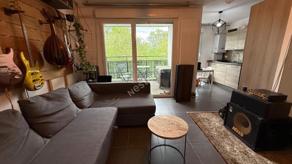 Appartement T2 Villeurbanne 69100 proche tête d'or,41m2, balcon à vivre, copropriété récente, possibilité garage .