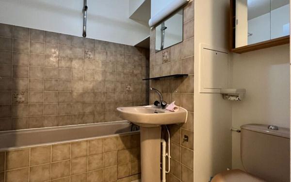 Appartement à louer    1 pièce • 35 m2 Antony