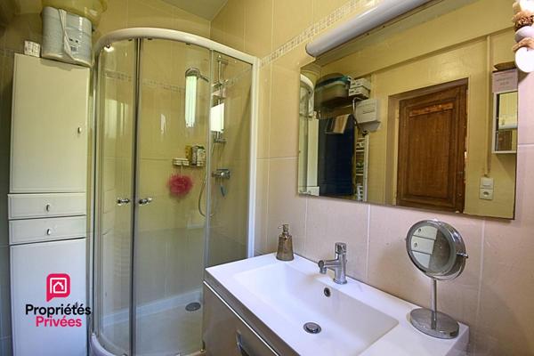 Duplex T 2 de caractère au cachet historique -