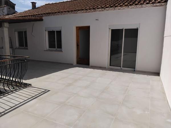 Appartement rénové 4 pièces avec grande terrasse et garage Le Grau-du-Roi (30240)