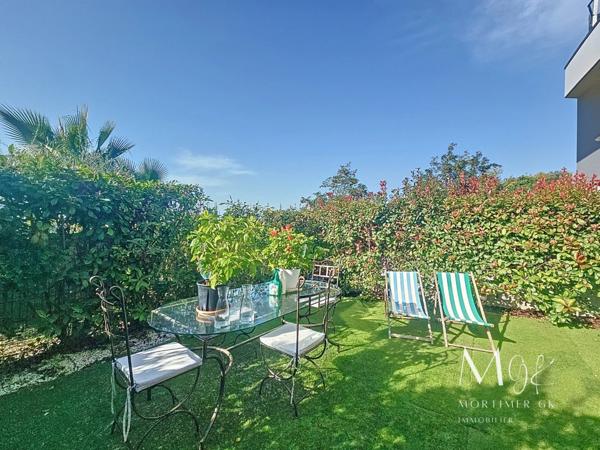 Appartement en rez-de-jardin à NICE CORNICHE FLEURIE (06200)