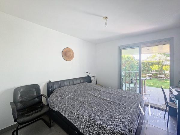 Appartement en rez-de-jardin à NICE CORNICHE FLEURIE (06200)