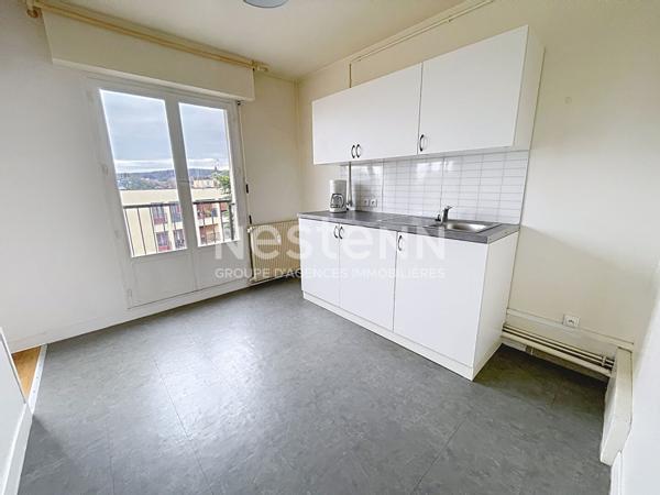 A vendre Appartement de 2 pièces de 40 m2 à Plaisir-Centre ville