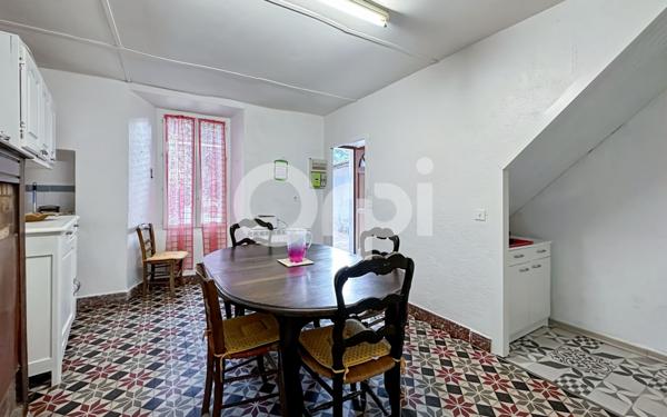 Maison à vendre    5 pièces •  Barnas