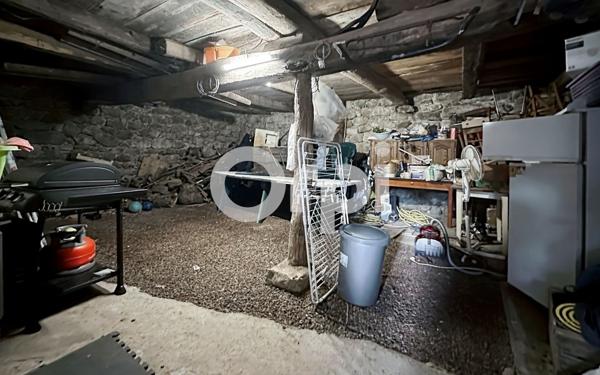 Maison à vendre    5 pièces •  Barnas