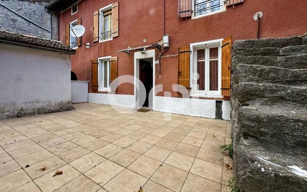 Maison à vendre    5 pièces •  Barnas