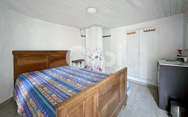 Maison à vendre    5 pièces •  Barnas