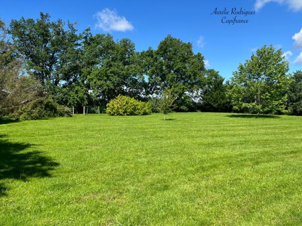 Dpt Ain (01), à vendre proche de CHATILLON SUR CHALARONNE terrain - Terrain de 826,00 m²