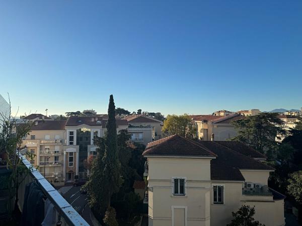 Appartement Cannes 1 pièce(s) dernier étage vue dégagée - CANNES