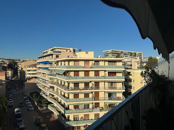 Appartement Cannes 1 pièce(s) dernier étage vue dégagée - CANNES