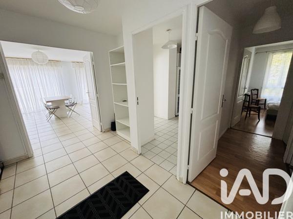 Location appartement 2 pièces 74 m² Compiègne