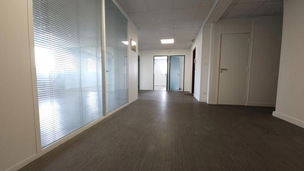Dpt Essonne (91), Bureaux à louer à CHAMPLAN
