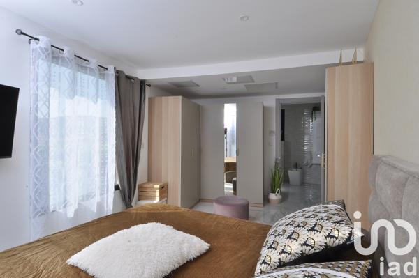 Maison à vendre 5 pièces 246 m² Clarensac