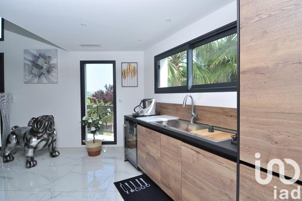 Maison à vendre 5 pièces 246 m² Clarensac