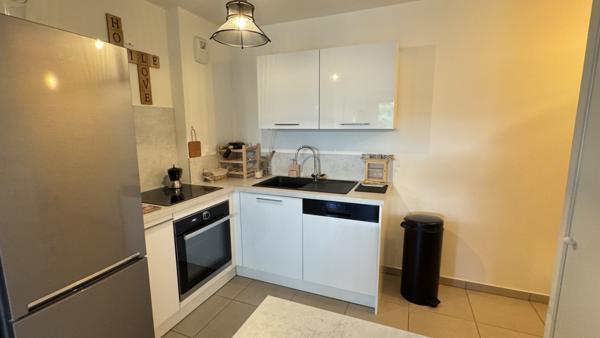 Saint-Étienne (42100) A vendre appartement récent de 43,81m2 avec terrasse