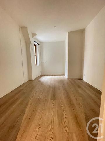 Appartement F2 à vendre  2 pièces - 47 m2 PARIS - 75008