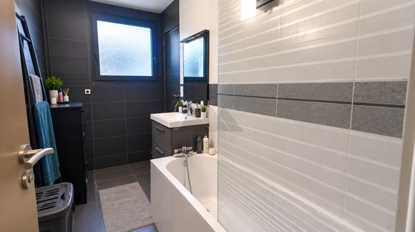 A VENDRE APPARTEMENT T4 BREST