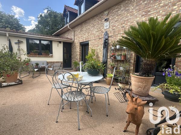 House for sale 8 rooms 160 m² Pont-de-Metz