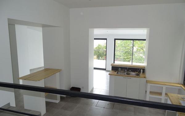 Maison à vendre    5 pièces •  Saint-Étienne